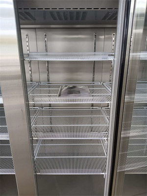 녹슬지 않는 강철 1500L 대용량 약국 의학 냉장고 3 유리문