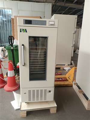 PU 단열 냉각 없는 혈소판 인큐베이터 AC 110V / 220V 전원 공급