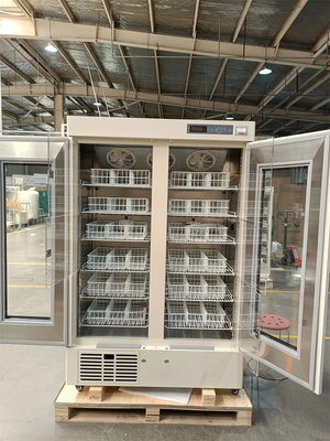 4°C 658L 혈액 은행 냉장고 냉장고 안쪽